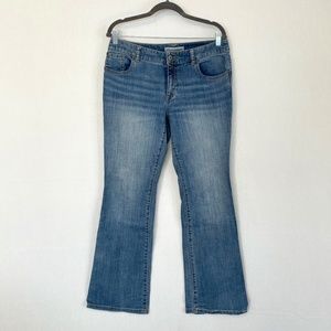 Chico’s Platinum Denim 5 Pocket Bootcut Jeans  Medium Wash Size 0.5 US 6